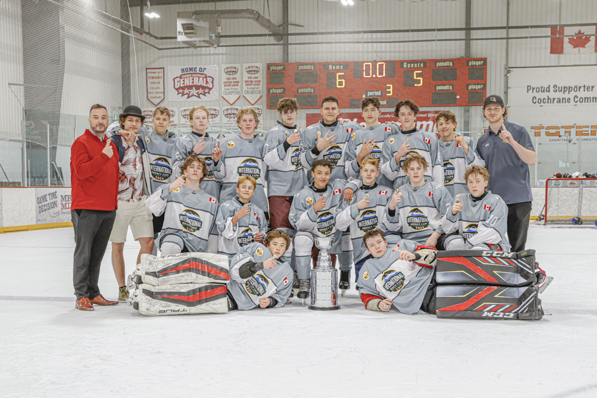 International Expo U18 Gold Division champions team photo