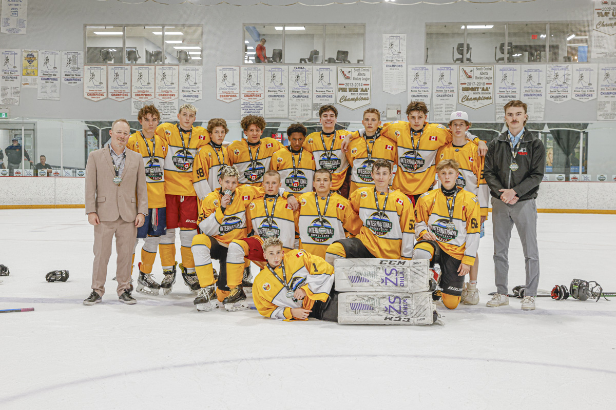 International Expo U18 Silver Division champions team photo