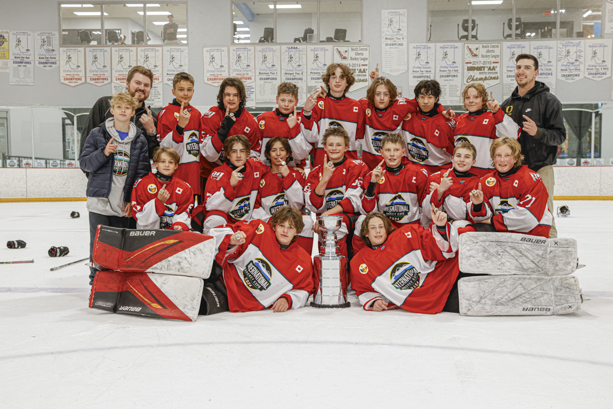 International Expo U15 Gold Division champions team photo